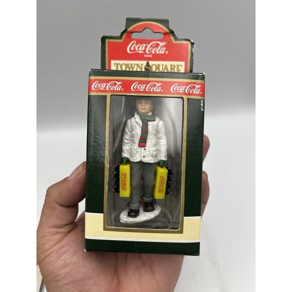 Coca Cola Town Square Stocking up Delivery Man 7980 1992 Collectibles CHRISTMAS - Picture 3 of 5